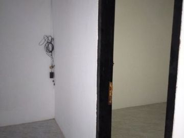 Dijual & Disewakan Rumah Siap Huni Di JL. Raya Darmo Permai Selatan, Surabaya
