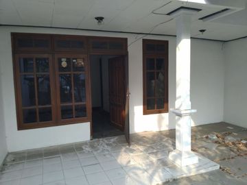 Dijual & Disewakan Rumah Siap Huni Di JL. Raya Darmo Permai Selatan, Surabaya