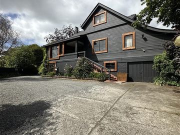 Gran Casa Comercial con cabañas en venta en Osorno