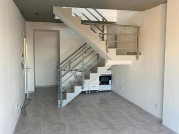Duplex en venta en Sarandi Este