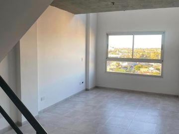 Duplex en venta en Sarandi Este