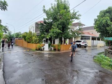 Kost + Rumah Induk Tengah Kota dekat XT Square