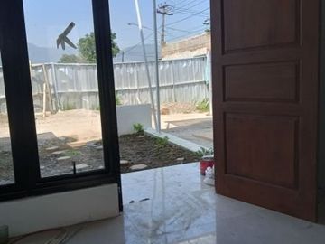 Pertama di Terusan Buah Batu Rumah 2LT View Danau Dibawah 500 Juta Cash Only