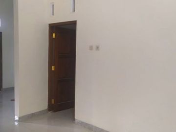 Rumah siap huni di Jalan kaliurang km 12