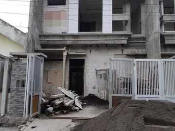 eladn.Rumah BARU MANYAR KERTOADI, STRATEGIS, ROW 3 MOBIL