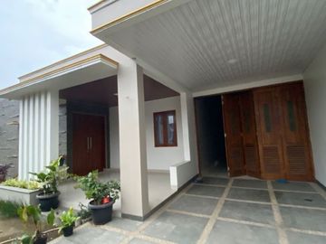 BU CEPAT dijual villa MEWAH 2 muka di lembang bandung