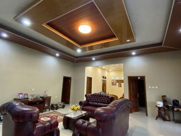 BU CEPAT dijual villa MEWAH 2 muka di lembang bandung
