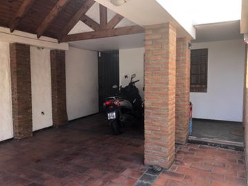 Chalet en venta en Wilde Centro
