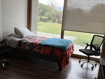 Casa en venta de 5 dorm. en Colina