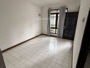 Dijual Rumah  Strategis Harga Menarik Di Bintaro Sektor 5