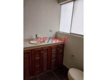🏡 ¡DEPARTAMENTO TRYPLEX EN VENTA EN SAN LUIS DE CALIFORNIA - CONDOMINIO EL FLORAL, TRUJILLO! ✨

📍 Ubicación: Urb. San Luis de California - Condomini