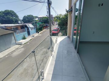 CASA EN VENTA COLONIA ADALBERTO TEJEDA, BOCA DEL RÍO $2,100,000