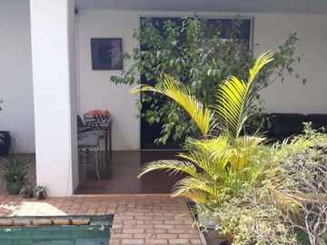 Rumah Lama Terawat Bagus Lokasi Premium Cipete Utara Kebayoran Baru Jakarta Selatan
