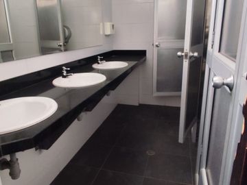 local en arriendo en antonia santos. Cod A127322