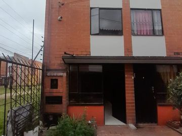 casa en arriendo en bosa. Cod A7331901