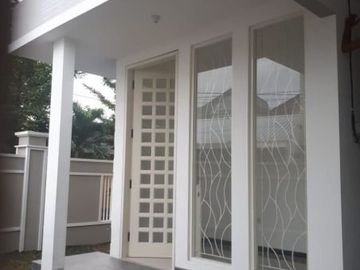RUMAH GRESS SUTOREJO TIMUR Hadap Selatan-Barat