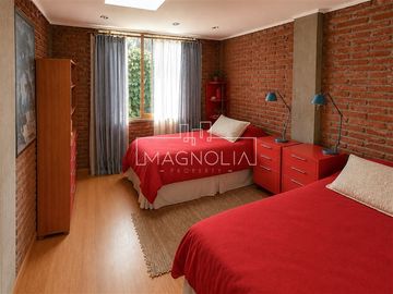 Casa en venta estilo Castillo Velasco en Las condes
