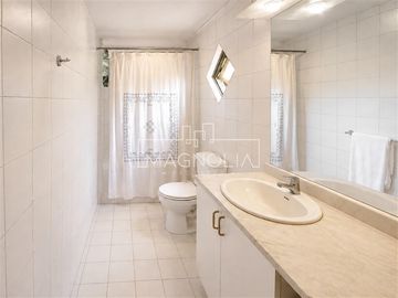 Casa en venta estilo Castillo Velasco en Las condes