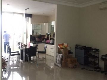 Rumah Semi Funish Dijual Villa Bukit Regency II Extension Surabyaa *HN