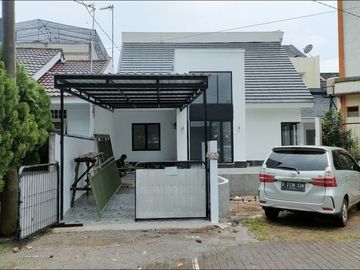 GRESS BARU RUMAH BSD NUSALOKA SIAP HUNI SERPONG