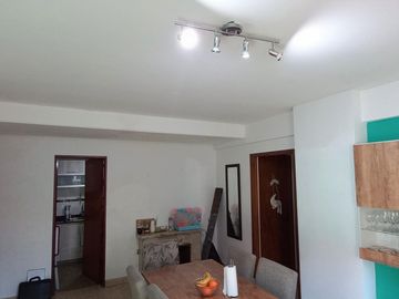 DPTO. 3 AMBIENTES EN P.B. AL FRENTE CON PATIO