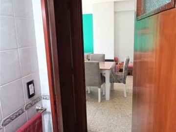 DPTO. 3 AMBIENTES EN P.B. AL FRENTE CON PATIO