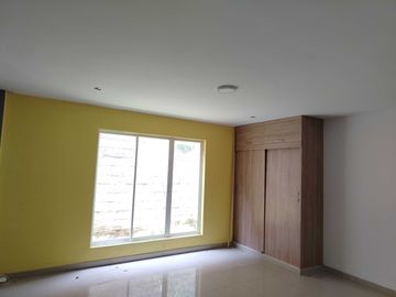 vendo edificio para estrenar  excelente oportunidad de inversión cuarto de legua tres pisos. Cod V8259