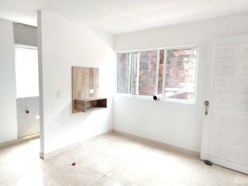 vendo edificio para estrenar  excelente oportunidad de inversión cuarto de legua tres pisos. Cod V8259