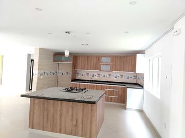 vendo edificio para estrenar  excelente oportunidad de inversión cuarto de legua tres pisos. Cod V8259