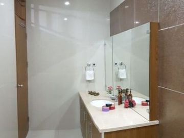 Rumah Cantik, Kokoh & Terawat di Rajawali Bintaro Sektor 9, SC-8030