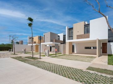 CASA EN VENTA EN PRIVADA MACORA, ALTABRISA MERIDA.