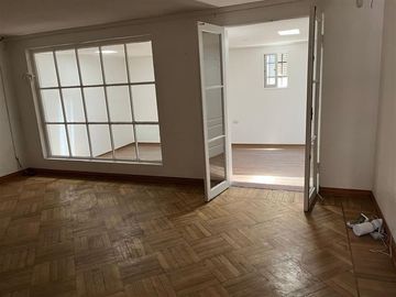 Oficina en Venta en Av Macul / Escuela Agricola