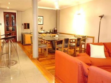 Chalet en Venta en Castelar - 5 ambientes! Permuta