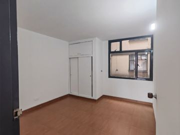 apartamento en arriendo en san diego. Cod A7342401