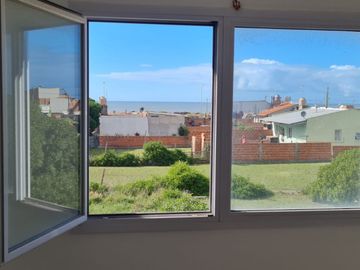 DUPLEX 3 AMBIENTES. BARRIO FELIX U. CAMET.