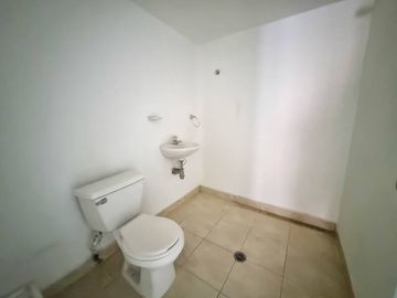 CASA COMERCIAL EN ARRIENDO UBICADA EN EL POBLADO SECTOR PATIO BONITO