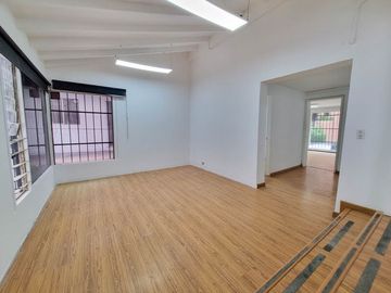 CASA COMERCIAL EN ARRIENDO UBICADA EN EL POBLADO SECTOR PATIO BONITO
