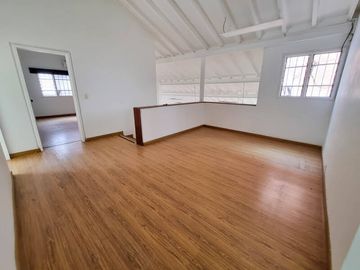 CASA COMERCIAL EN ARRIENDO UBICADA EN EL POBLADO SECTOR PATIO BONITO