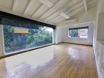 CASA COMERCIAL EN ARRIENDO UBICADA EN EL POBLADO SECTOR PATIO BONITO