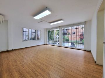 CASA COMERCIAL EN ARRIENDO UBICADA EN EL POBLADO SECTOR PATIO BONITO