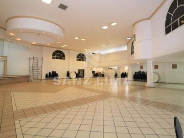 CORTAZAR: MAGNIFICO SALON DE EVENTOS, EXCELENTE ILUMINACION E INSTALACIONES