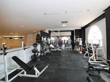 CORTAZAR: MAGNIFICO SALON DE EVENTOS, EXCELENTE ILUMINACION E INSTALACIONES