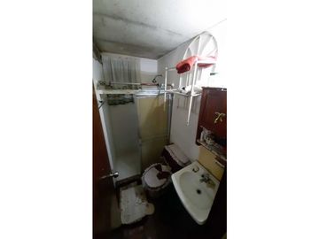 CASA EN REMATE EN LAS CUMBRES VILLA GRECIA CON 5 RECAMARAS