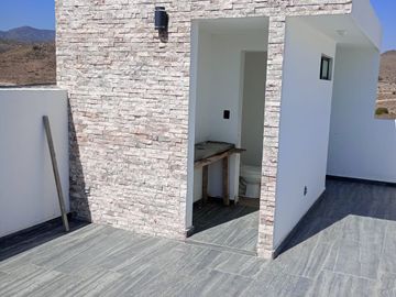 CASA EN EL PEÑON PRIVADA CANAL SLP