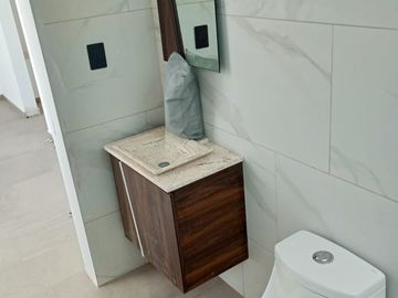 CASA EN EL PEÑON PRIVADA CANAL SLP