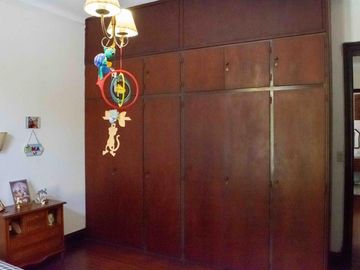Casa de 5 ambientes en venta en Florida