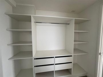 Se vende departamento Puerto Serena. Vive a pasos del Faro