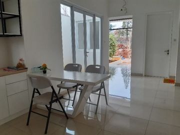 Rumah di Bintaro Pesanggrahan, Jkt Selatan. Ada Private Pool