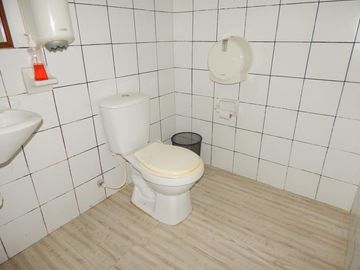 casa-local en arriendo/venta en el prado. Cod V88223