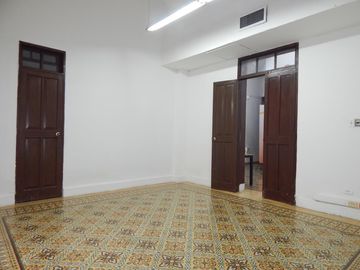 casa-local en arriendo/venta en el prado. Cod V88223